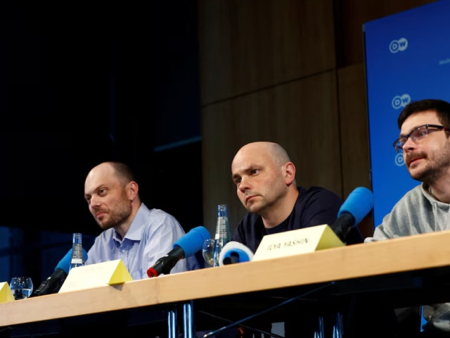russian dissidents ilya yashin vladimir kara murza and andrei pivovarov hold a press conference after being freed in a multi country prisoner swap in bonn germany august 2 2024 photo reuters